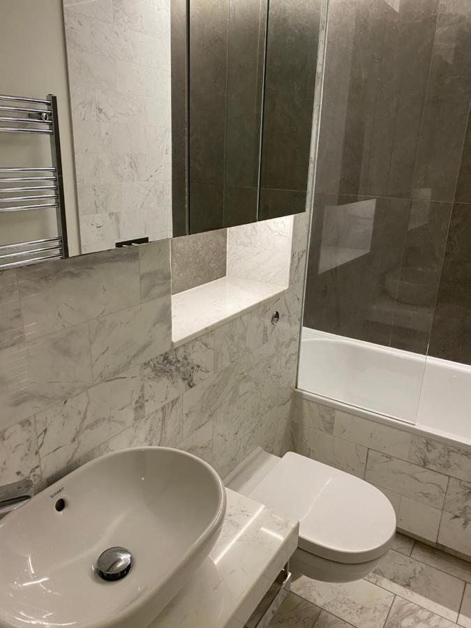 Luxury Canary Wharf One Bedroom Apartment In The Heart Of Londres Extérieur photo